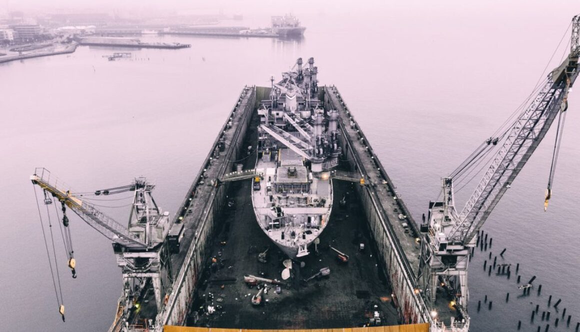 ship-dock-constrauction ship-dock-constrauction